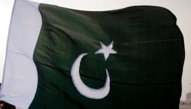Pak Flag-700.jpg